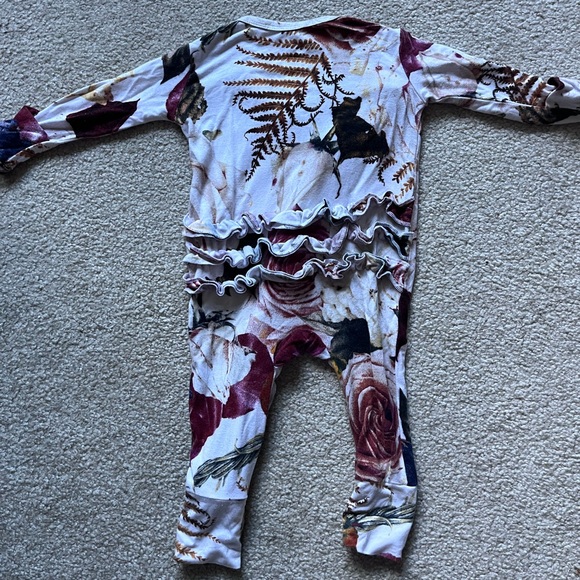 Posh Peanut Black Rose Sleeper - Picture 2 of 4